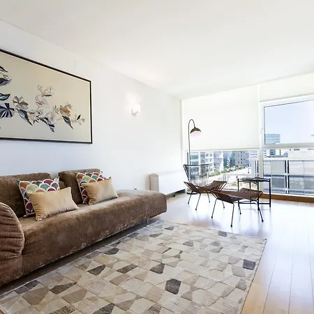 Apt In Oriente Duplex - Parque Das Nacoes Lizbona