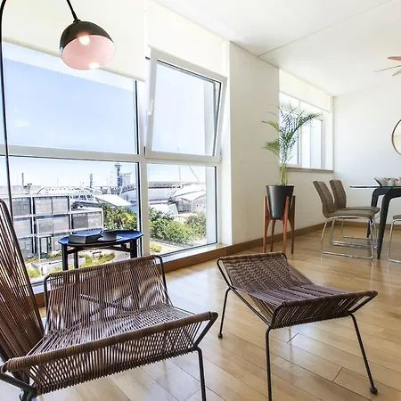 Apt In Oriente Duplex - Parque Das Nacoes Apartament Lizbona
